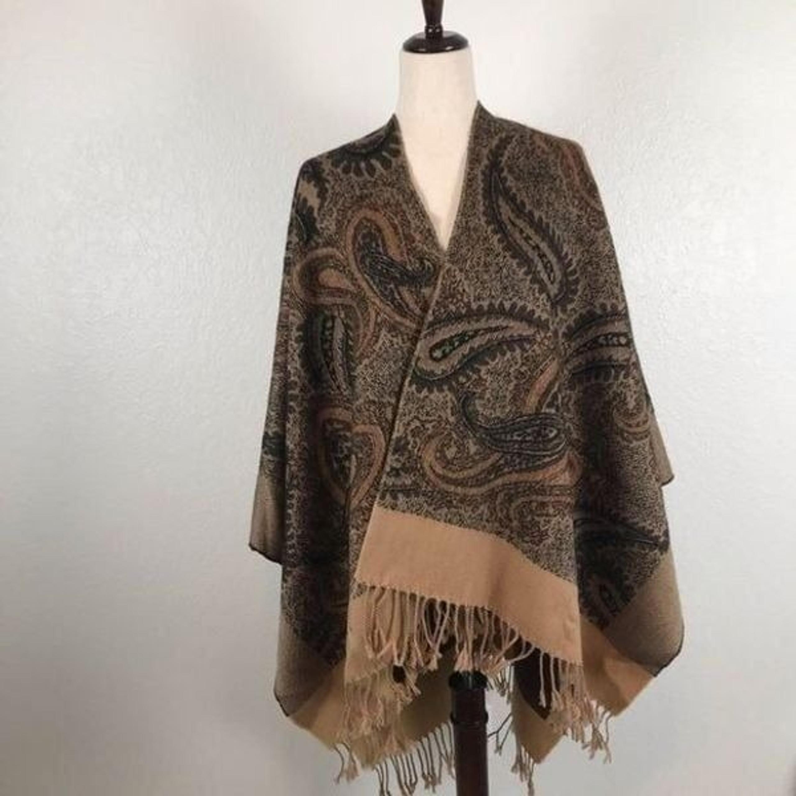 NWT East 5th paisley print open shawl wrap OS