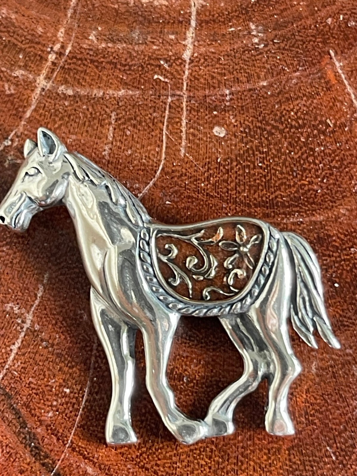 Carolyn Pollack Red Jasper Gemstone Inlay Symbol Horse Pin