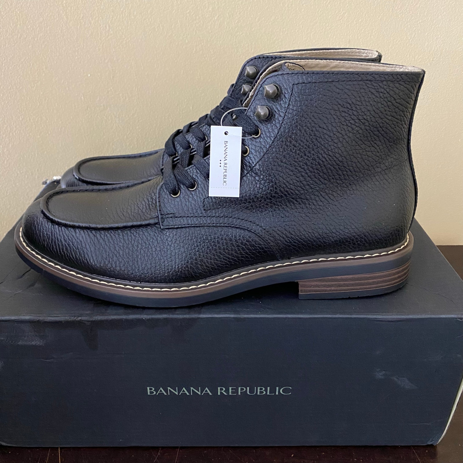 Banana Republic Jaxon Leather Boot - Black - Size 8 M