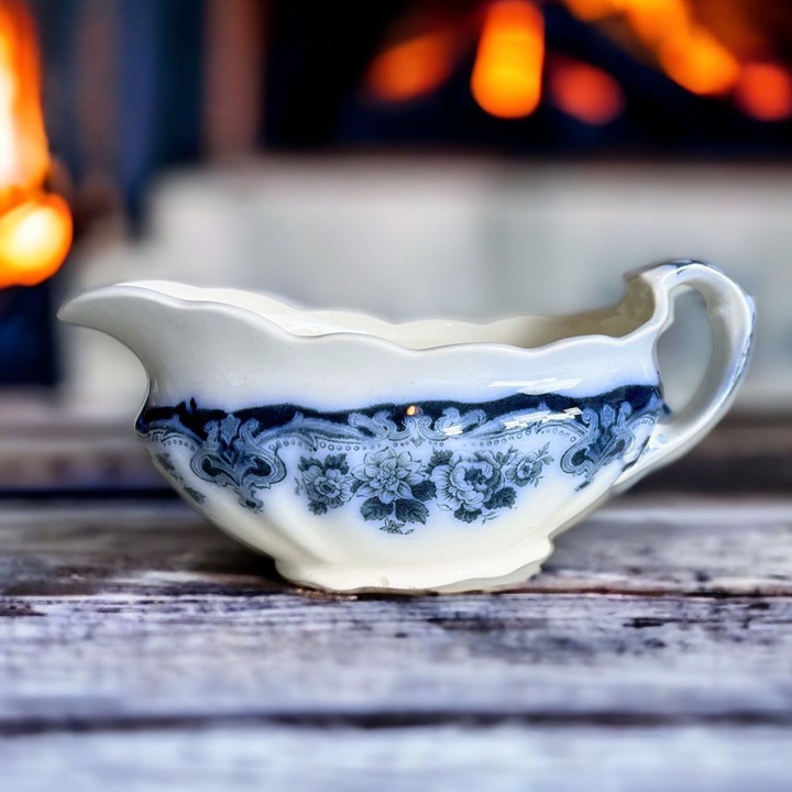 Antique Bourne & Leigh Albion Pottery Kew Flow Blue Gravy Boat Transferware