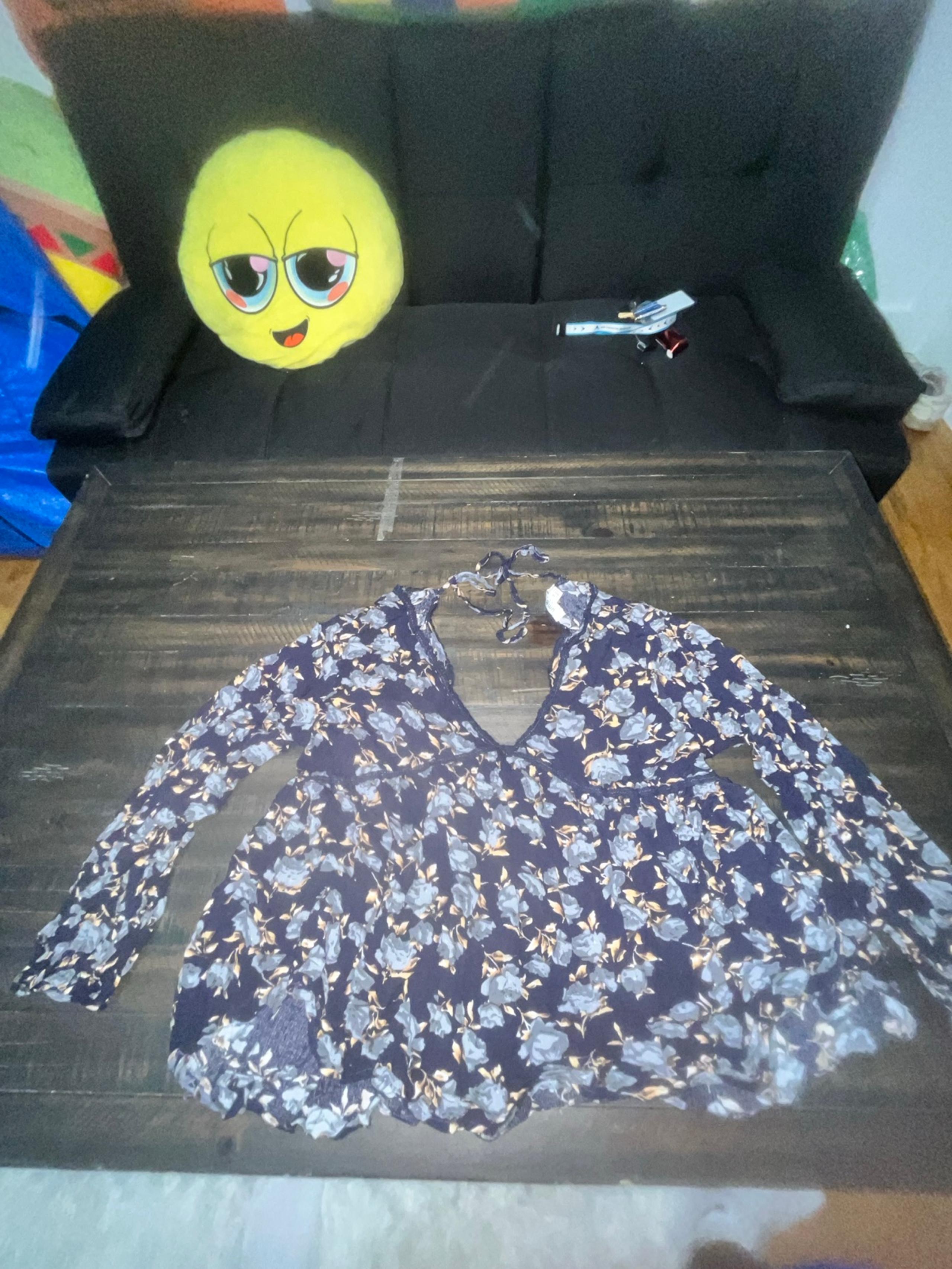 Umgee Women’s Blue Blouse – Size Medium
