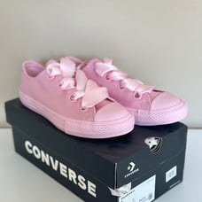 NEW with box Converse Youth 4 Ribbon Sneakers