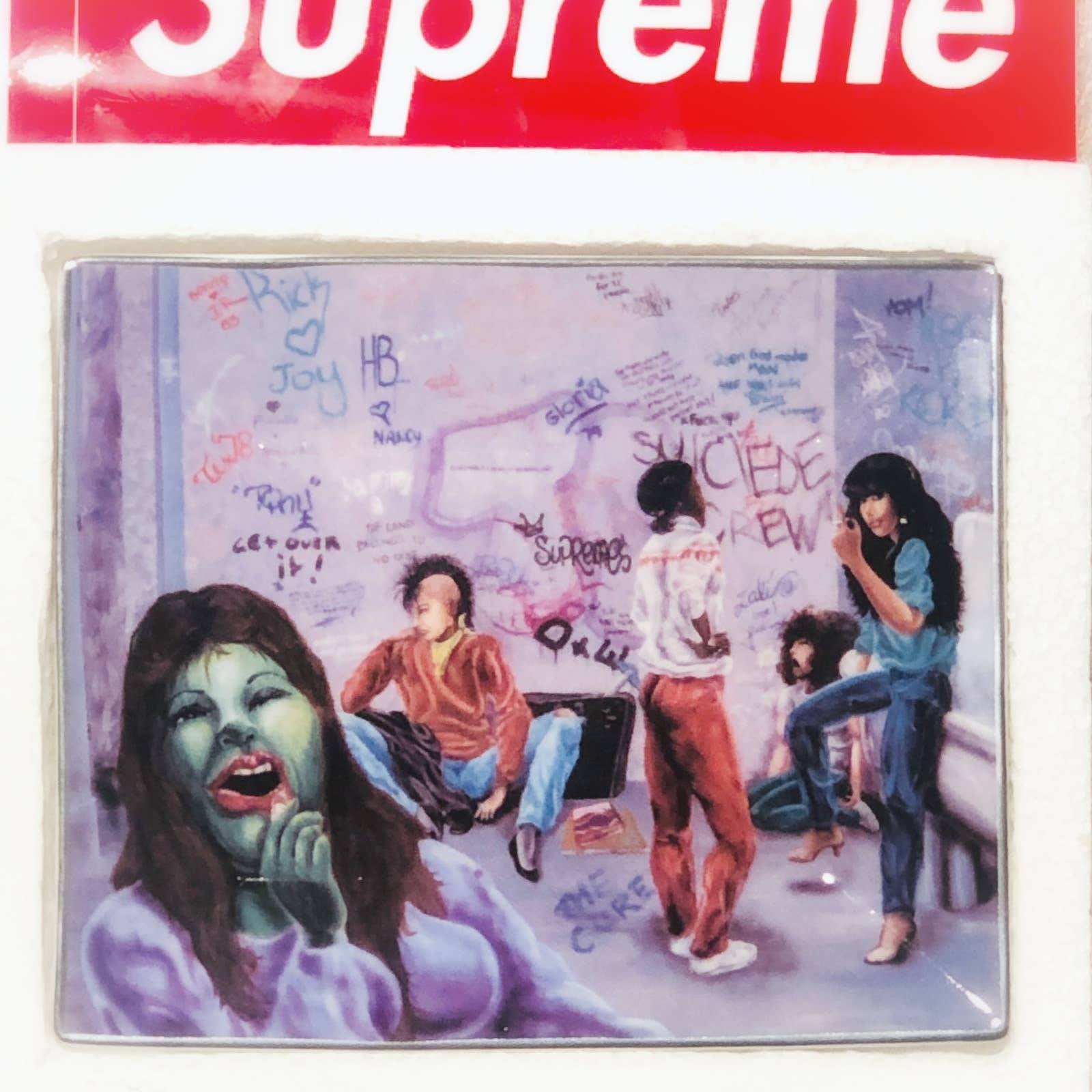 SUPREME LDY PNK ART PORCELAIN TRAY F/W 21 “5.9x7.1”