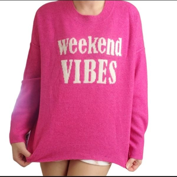 VINCE CAMUTO Oversized Weekend Vibes Sweater XS | Hot Pink | Crew Neckline