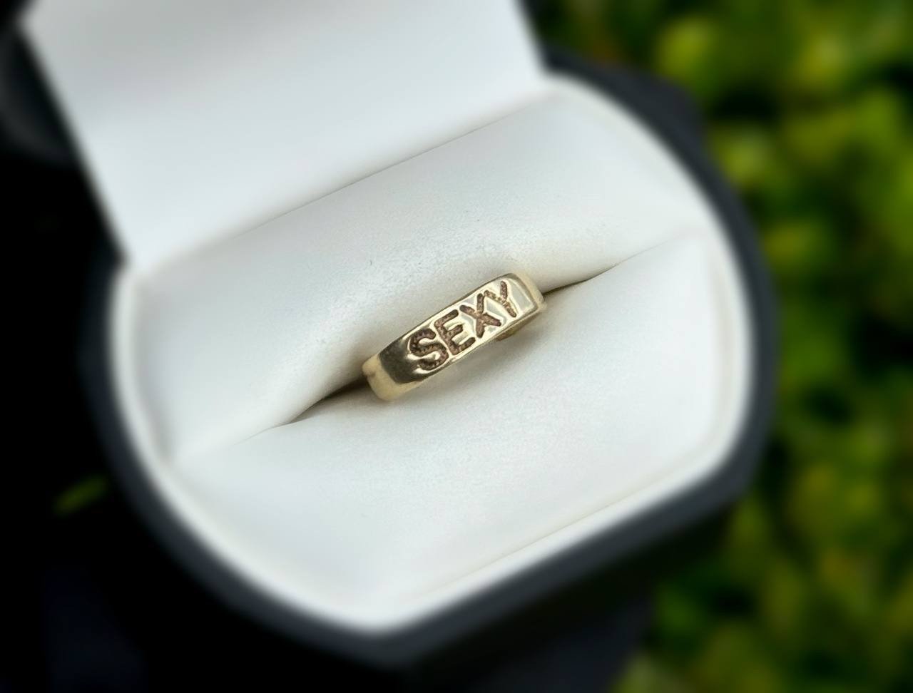 Jewelry 14k solid yellow gold sexy ring sz 1.50