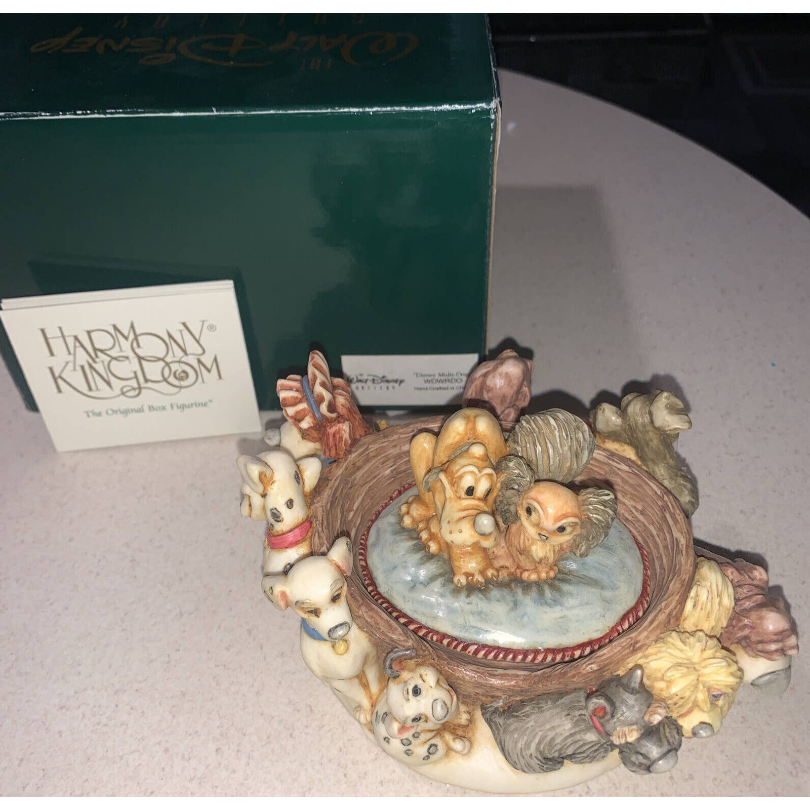 Harmony Kingdom Walt Disney Gallery DISNEY MULTI-DOGS WDWRDO LE OF 1500 NEW
