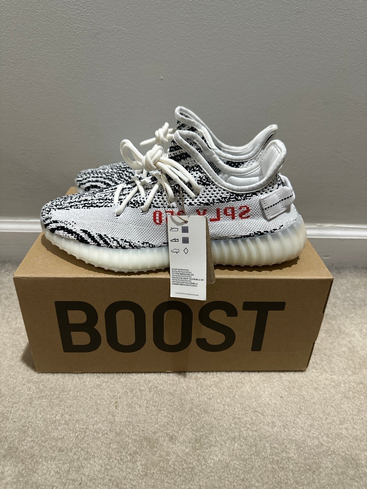 Yeezy Adidas Boost 350 V2 Zebra