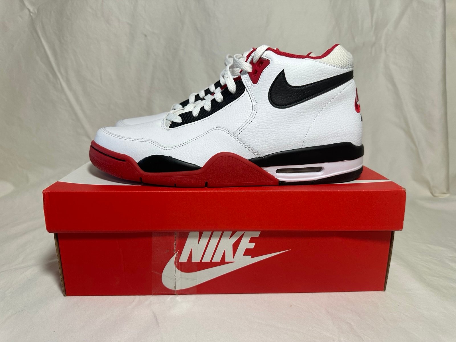 Nike Flight Legacy, Red/Black/White, Mens size 12
