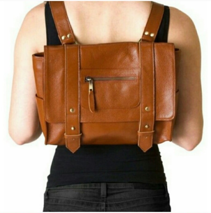 Vero Verto Convertible backpack/purse