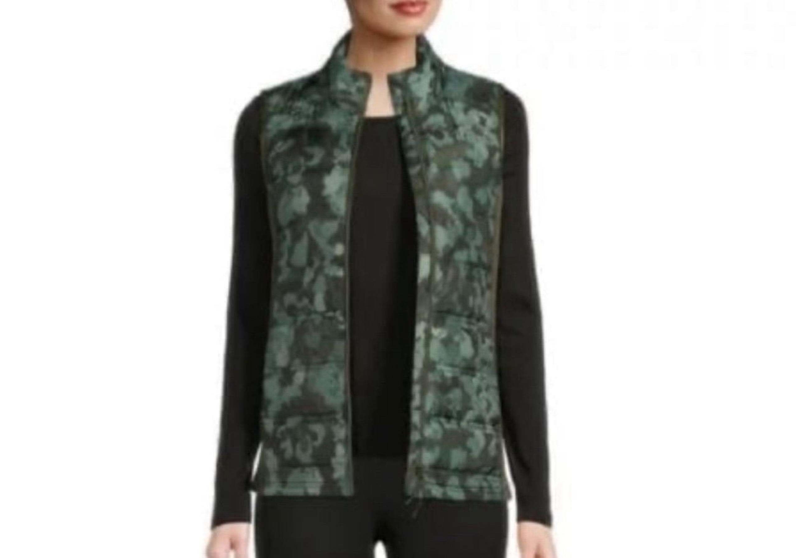 Women’s Quilted Vest Avia Zip-front Camo Lightweight Vest NEW! size Medium