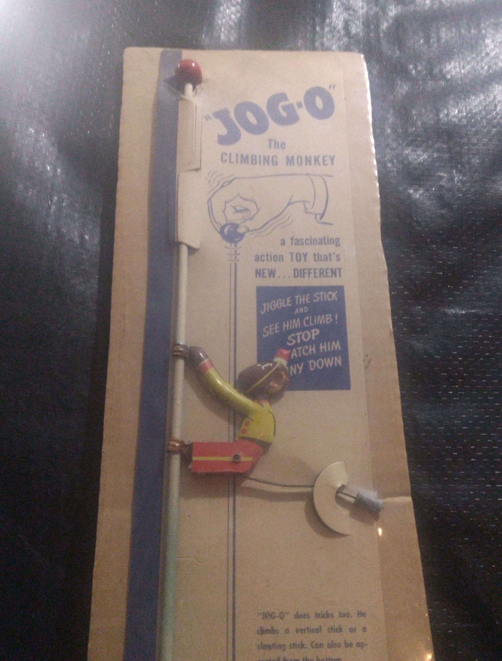 Jog-o the climbing monkey