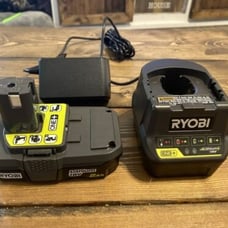 RYOBI ONE+ 18V LITHIUM ION P190 BATTERY AND P118 CHARGER COMBO 2 Ah Battery