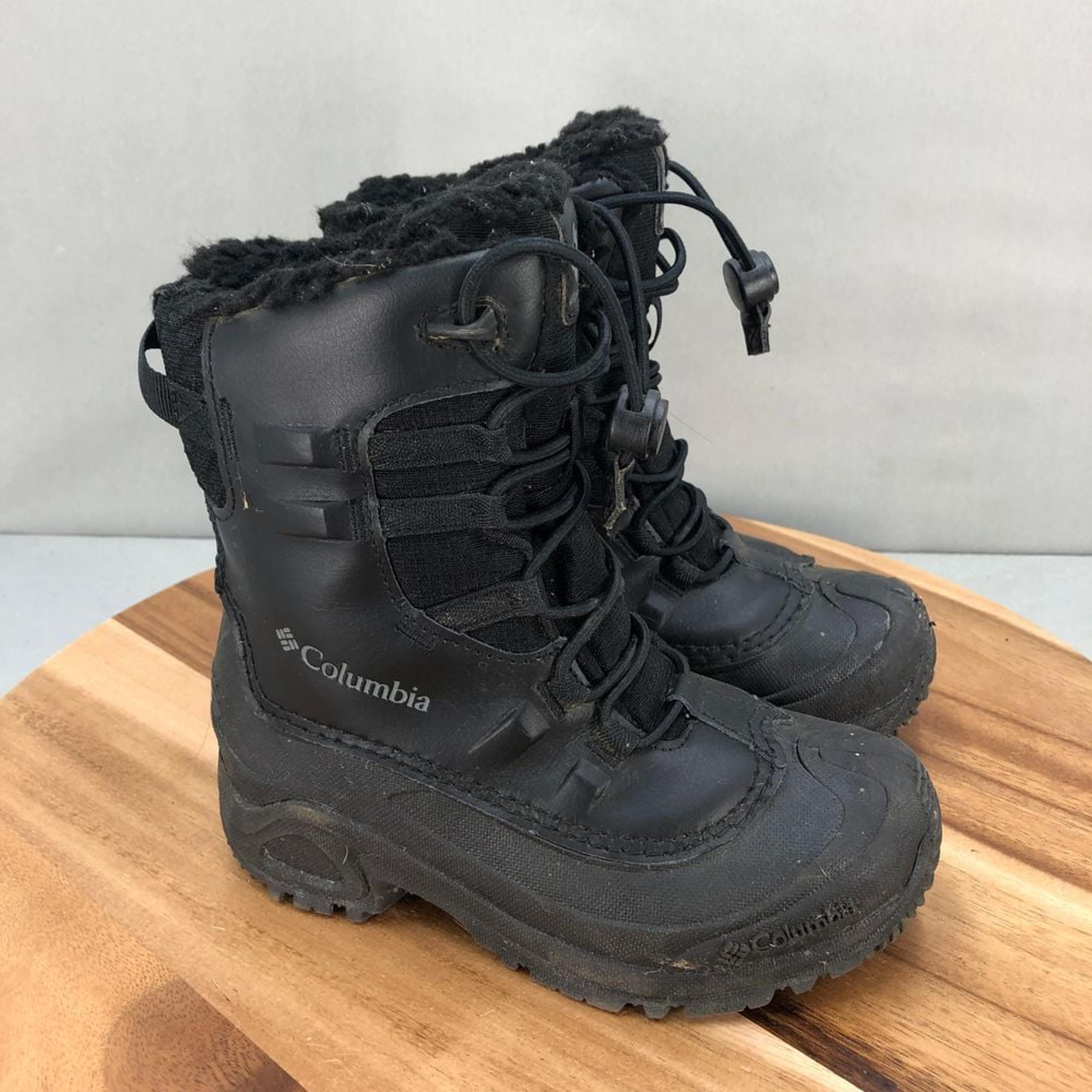 Columbia Bugaboot Celsius Winter Boots Youth 1 Black Snow Drawstring Pull On