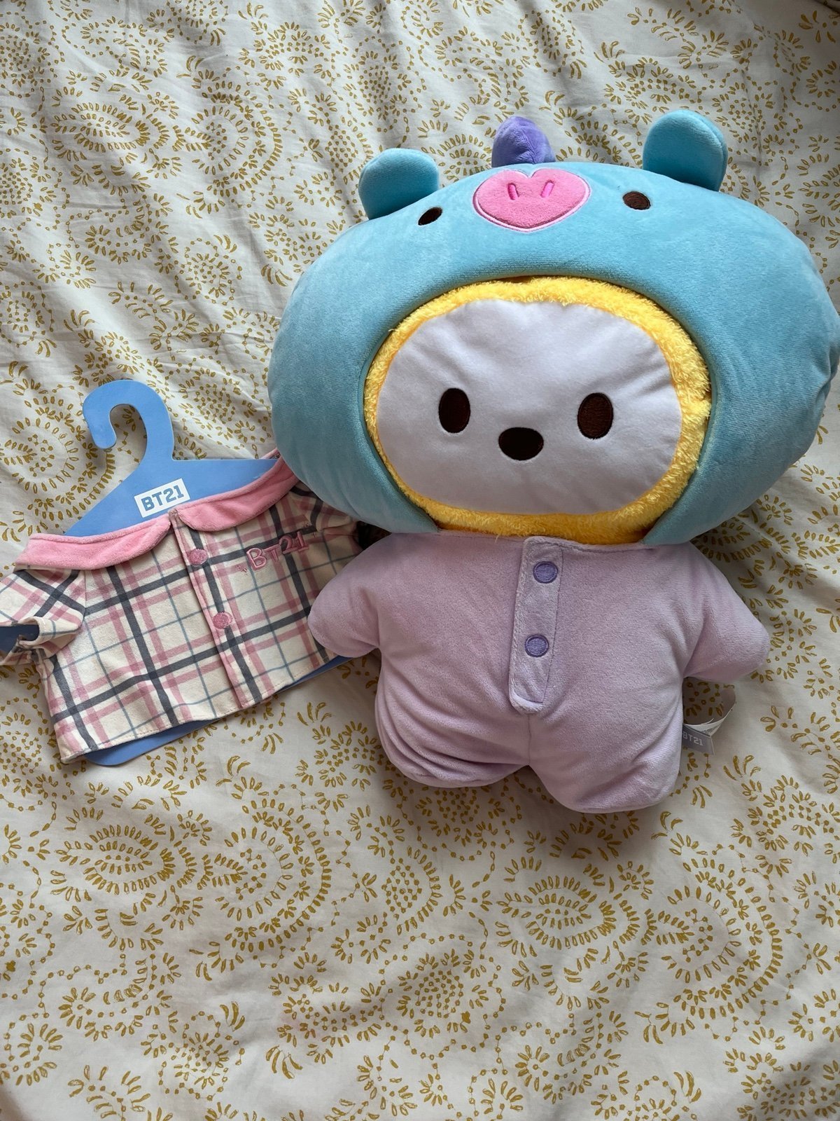 BT21 masquerade tatton