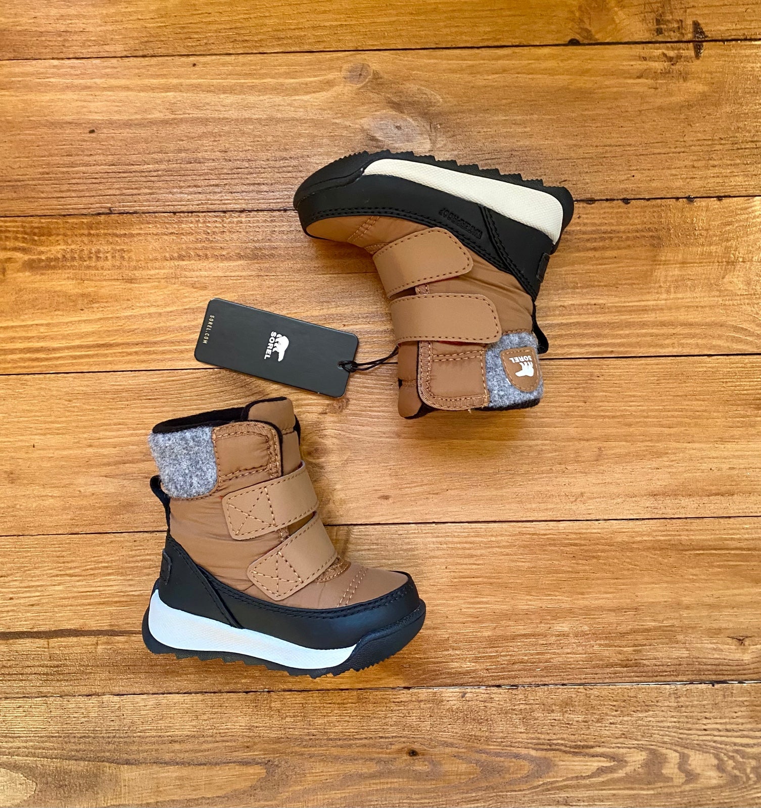 NEW Sorel Whitney II Camel Winter Boots