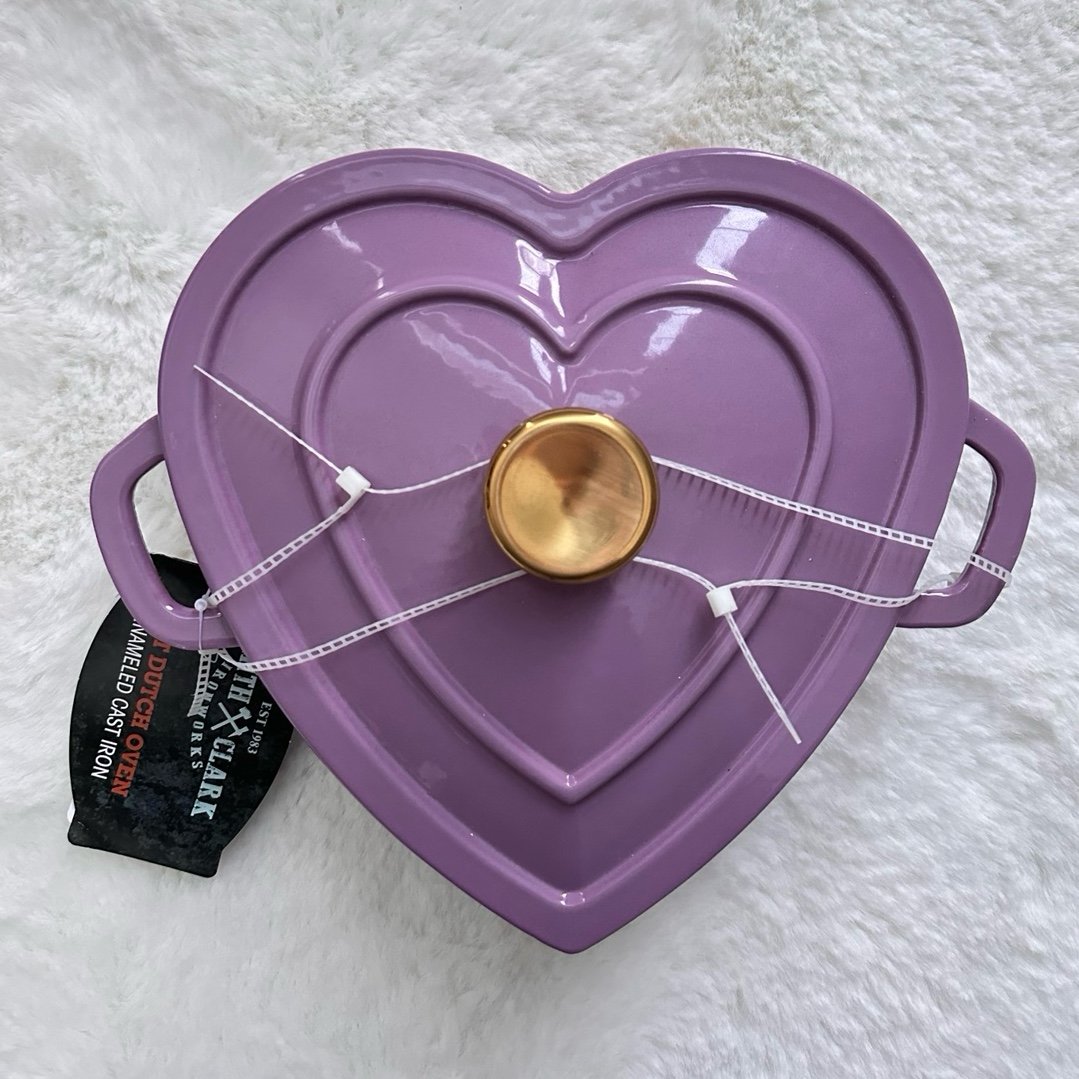 Smith & Clark IronWorks 3QT Enameled Cast Iron Dutch Oven Purple Heart Gold RARE