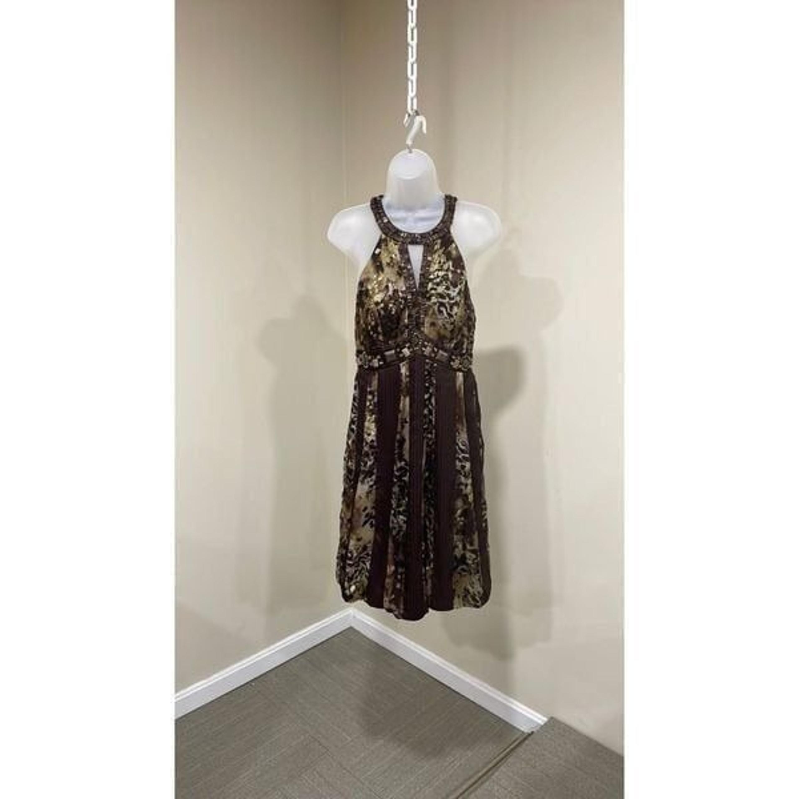 NWOT Sue Wong Animal Print Beaded Halter Style Dress.  Size 8 M medium 100% silk