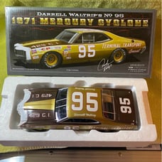 Darrell Waltrips 1971 Mercury Cyclone 429 Cubic Inch 1.24 Scale Diecast