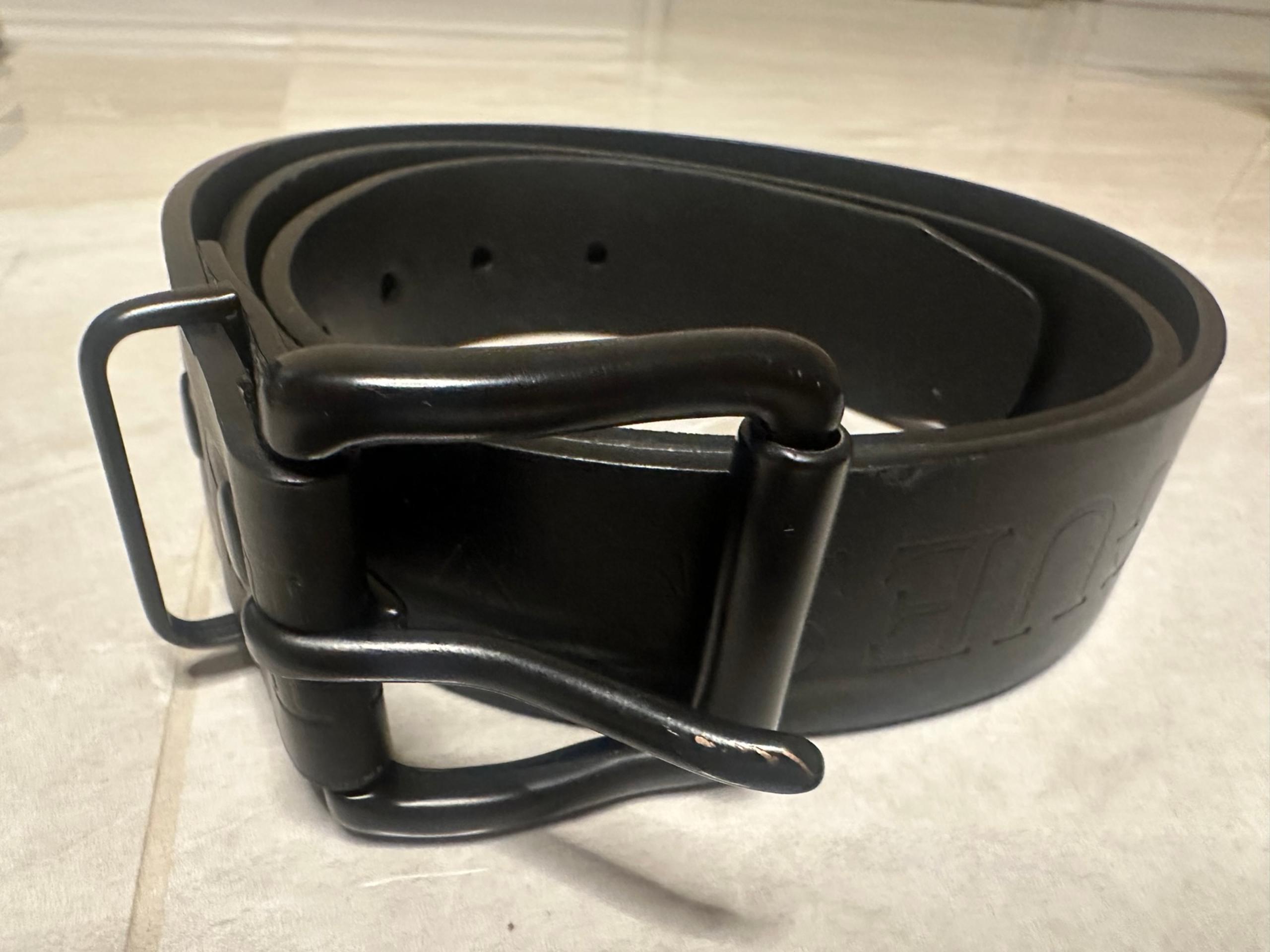 Guess Men Belt Brand New Size M 34_36