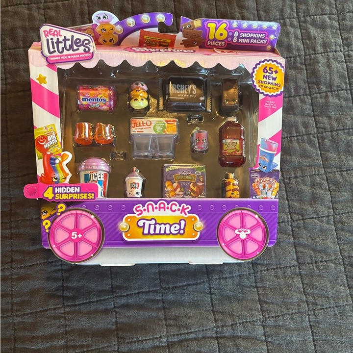 REAL Littles Shopkins Snack Time playset