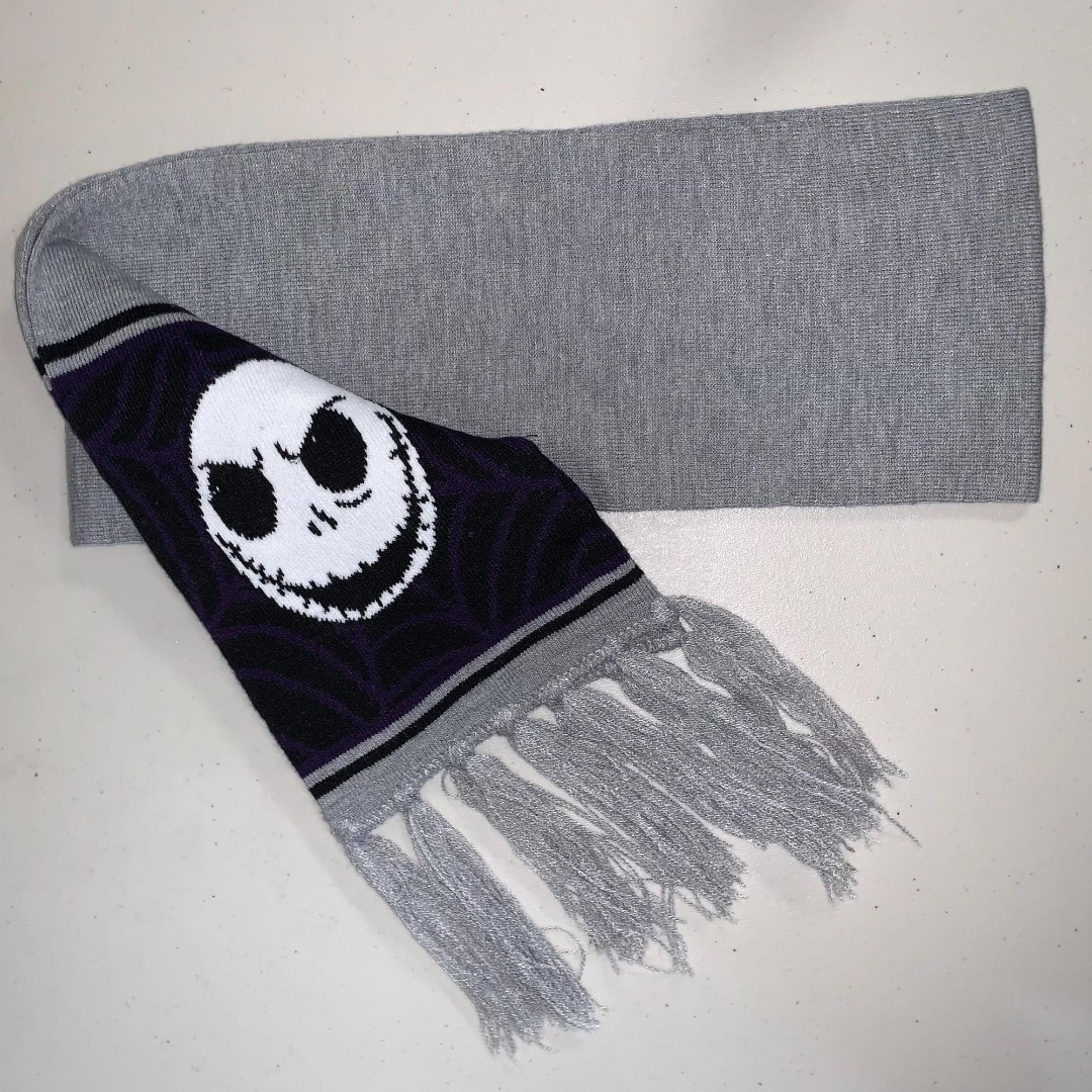 Disney Tim Burton's Nightmare Before Christmas Grey Scarf Jack Skellington Snow