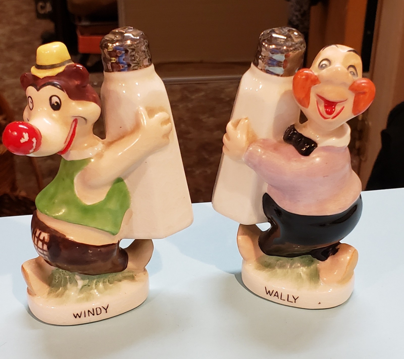 Vintage Walter Lantz Windy & Wally Salt and Pepper Shakers.