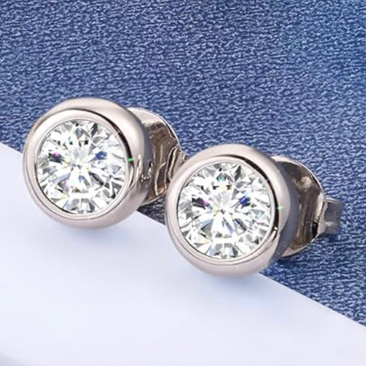 Genuine ~Certified 1 Carat Bezel Set Diamond 18k White Gold Stud Earrings Unisex