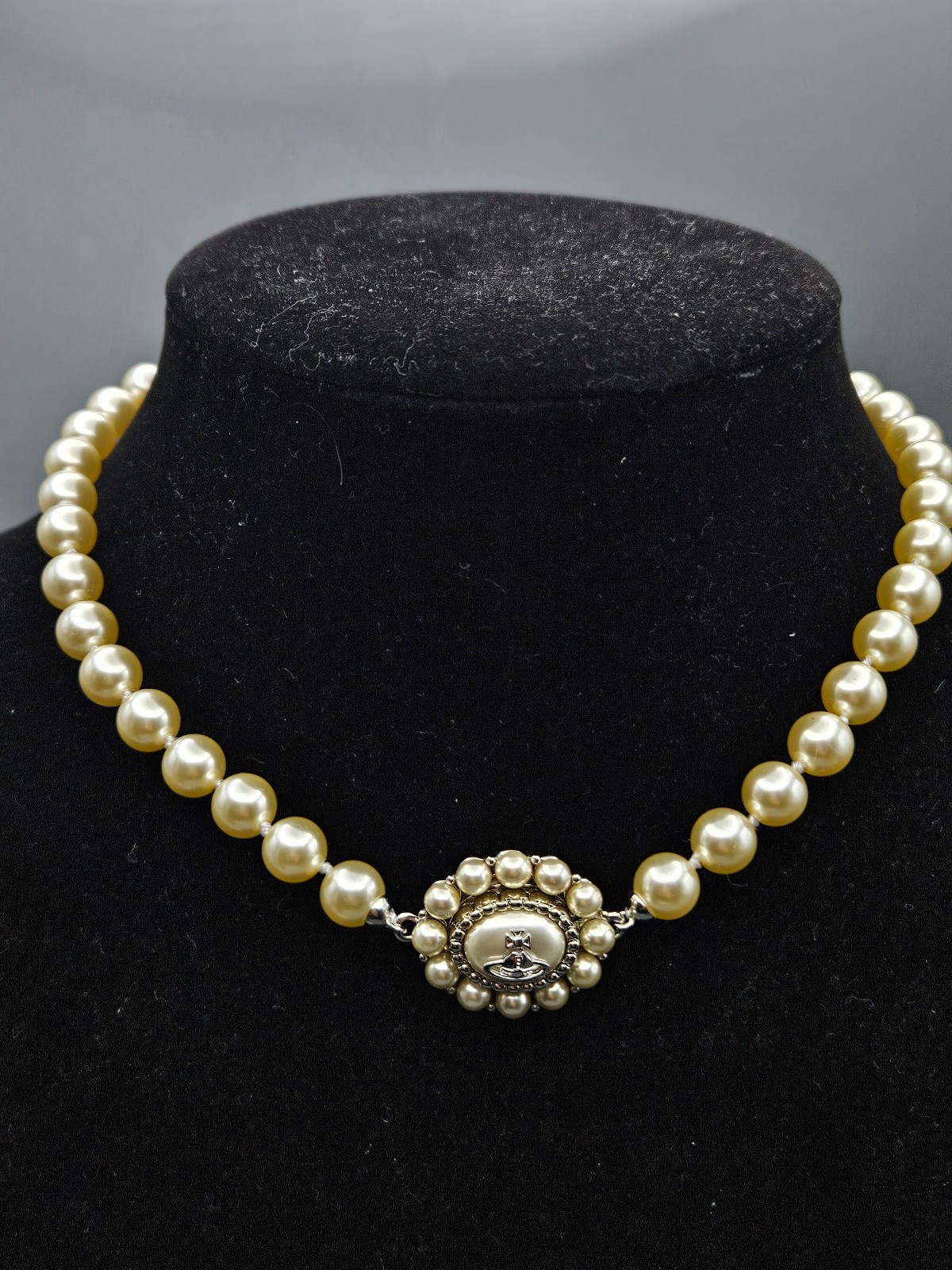 Used Vivienne Westwood pearl silver Necklace