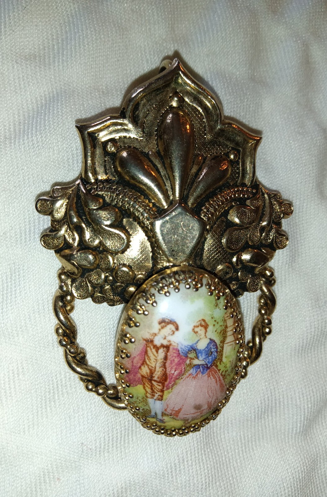 Antique art Deco hand-painted porcelain courting pendant brooch