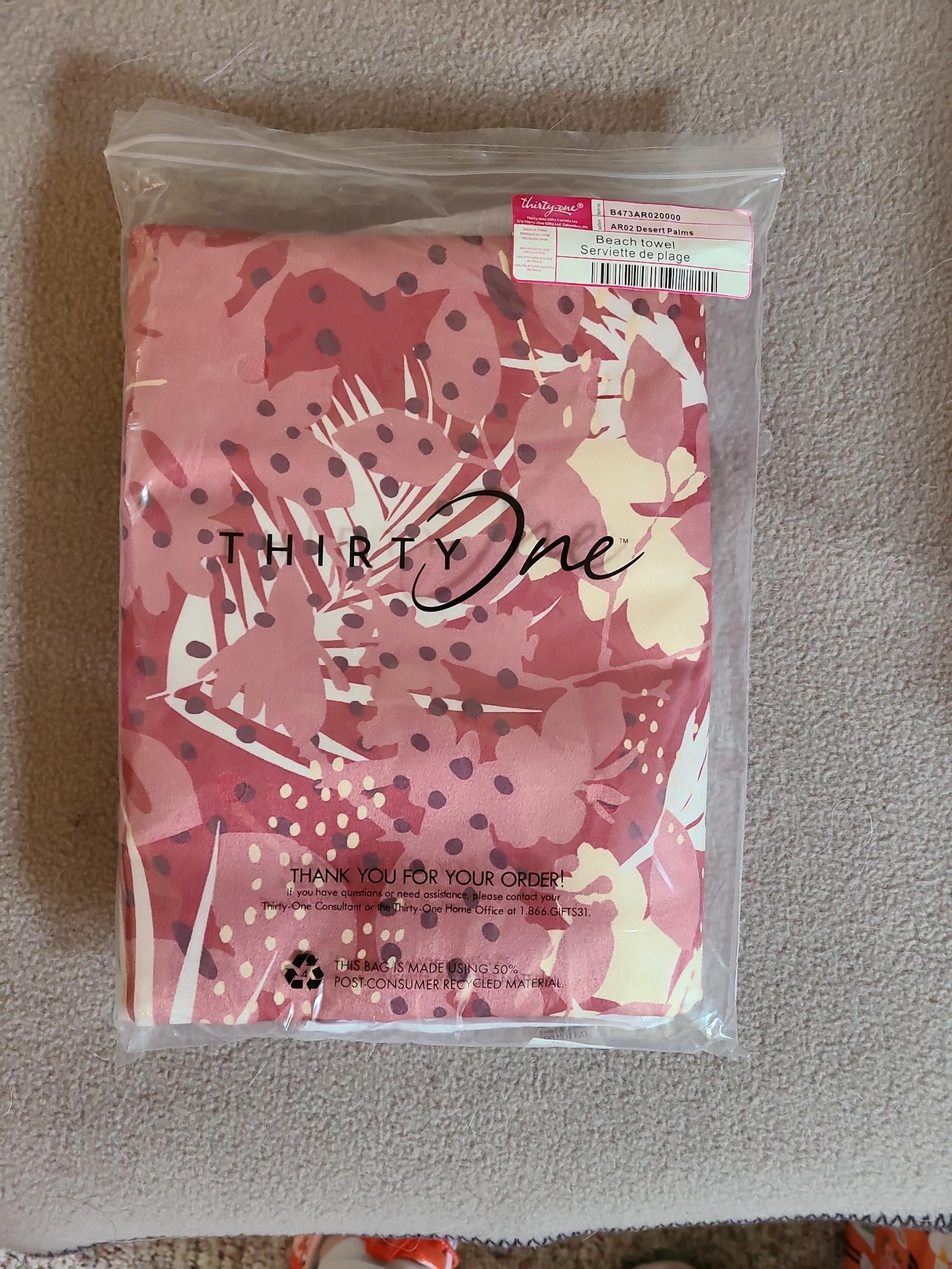 Thirty-One Beach towel in desert palms print