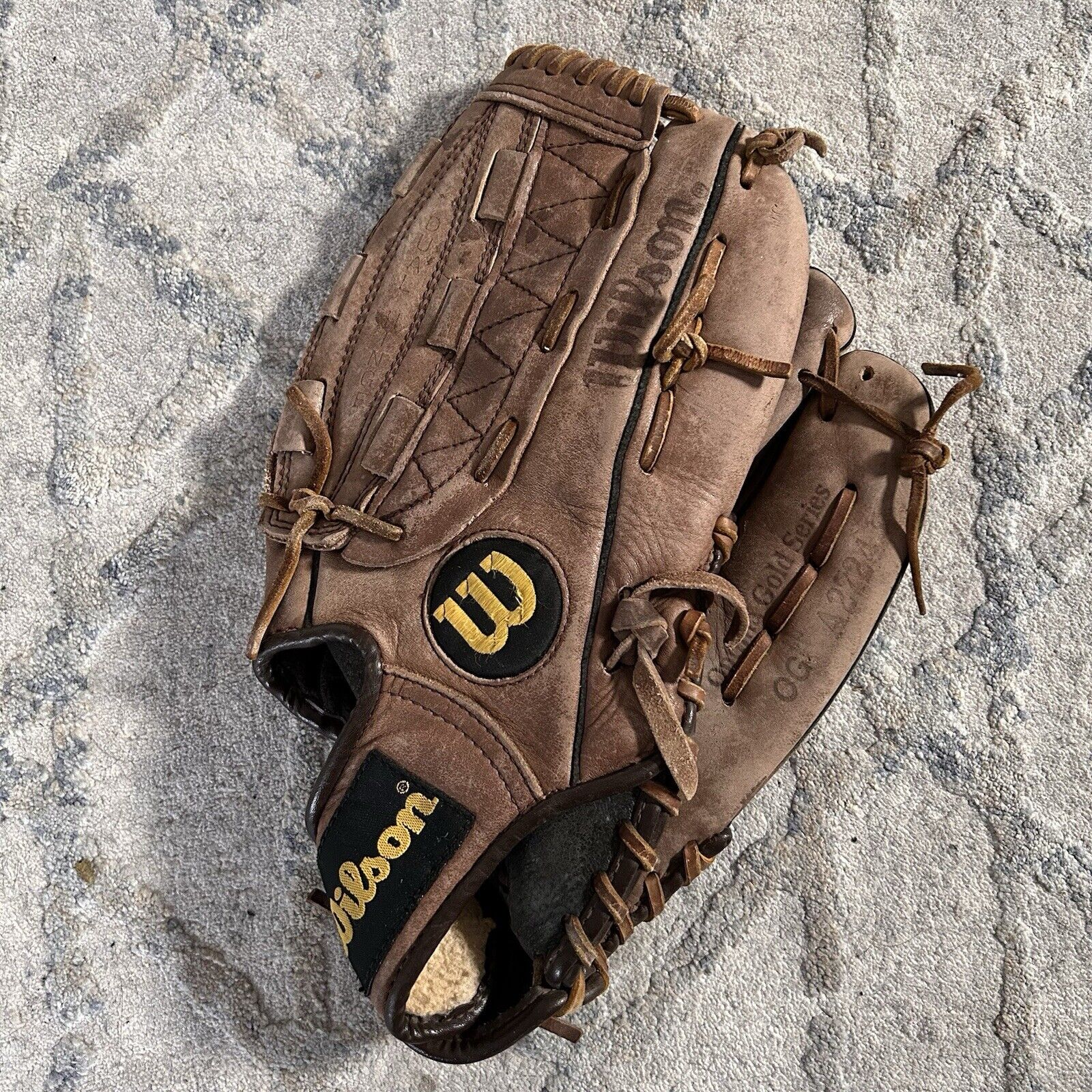 Wilson Optima Gold Series A2724 Right Hand Throw Baseball Glove Dual Hinge