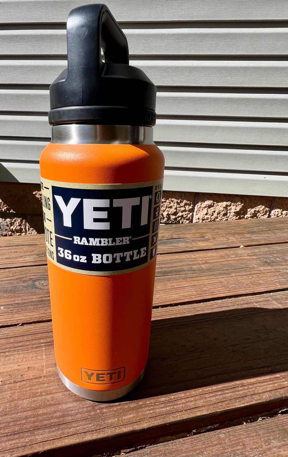 Yeti RAMBLER®36 OZ WATER BOTTLE WITH CHUG CAP, King Crab