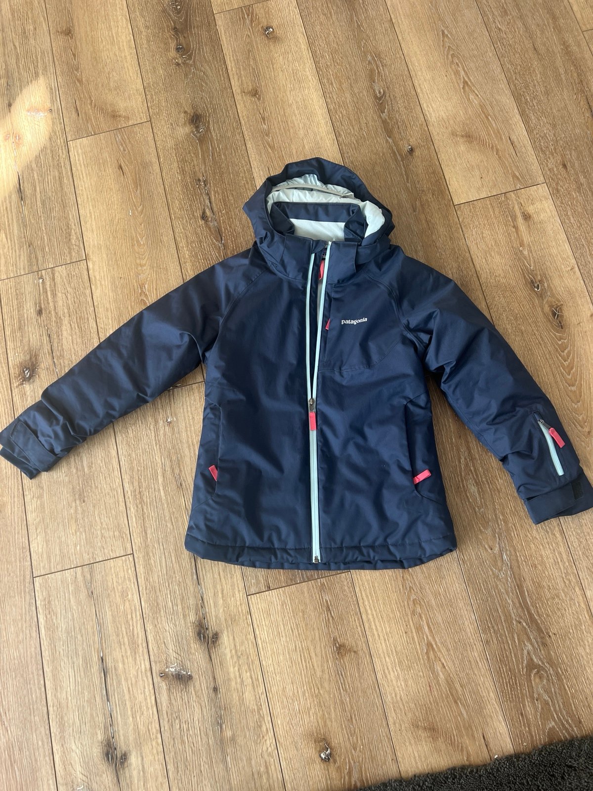 Patagonia Snowbelle jacket Girls 4