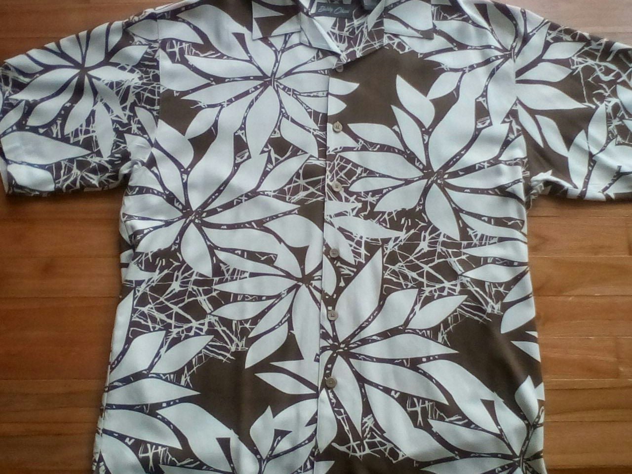 BOBBY CHAN Shirt; 'LIKE-NEW’; NO TAGS; STUNNINGLY BEAUTIFUL ; Size: L