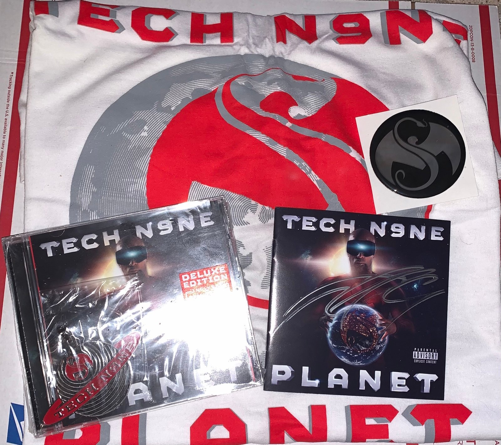 Tech N9ne Planet Deluxe Autograph Bundle