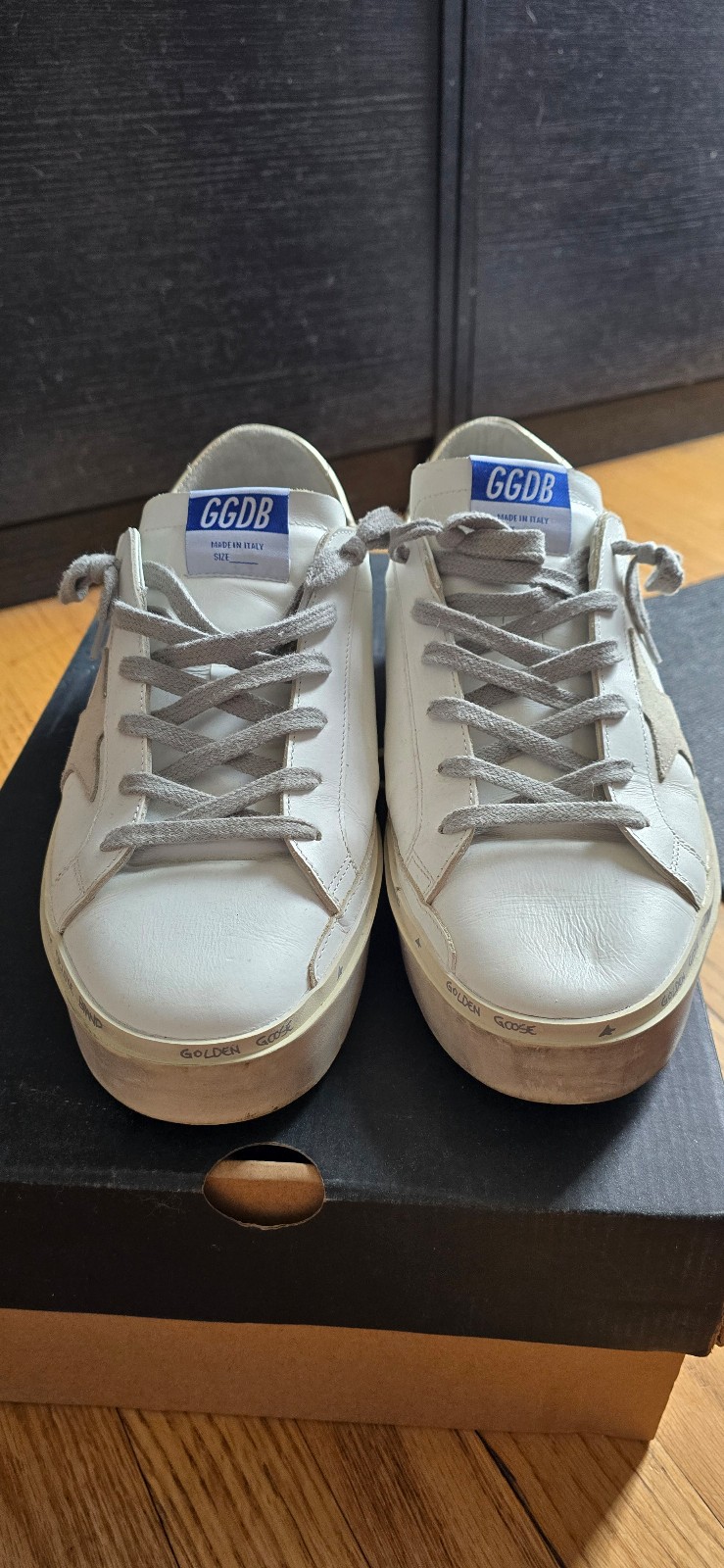 Golden Goose Sneakers