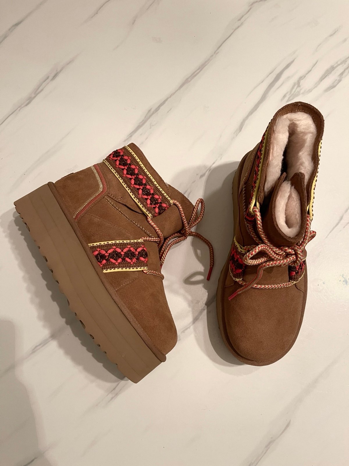 UGG classic MINI II BRAID platform CHESTNUT BOOTS