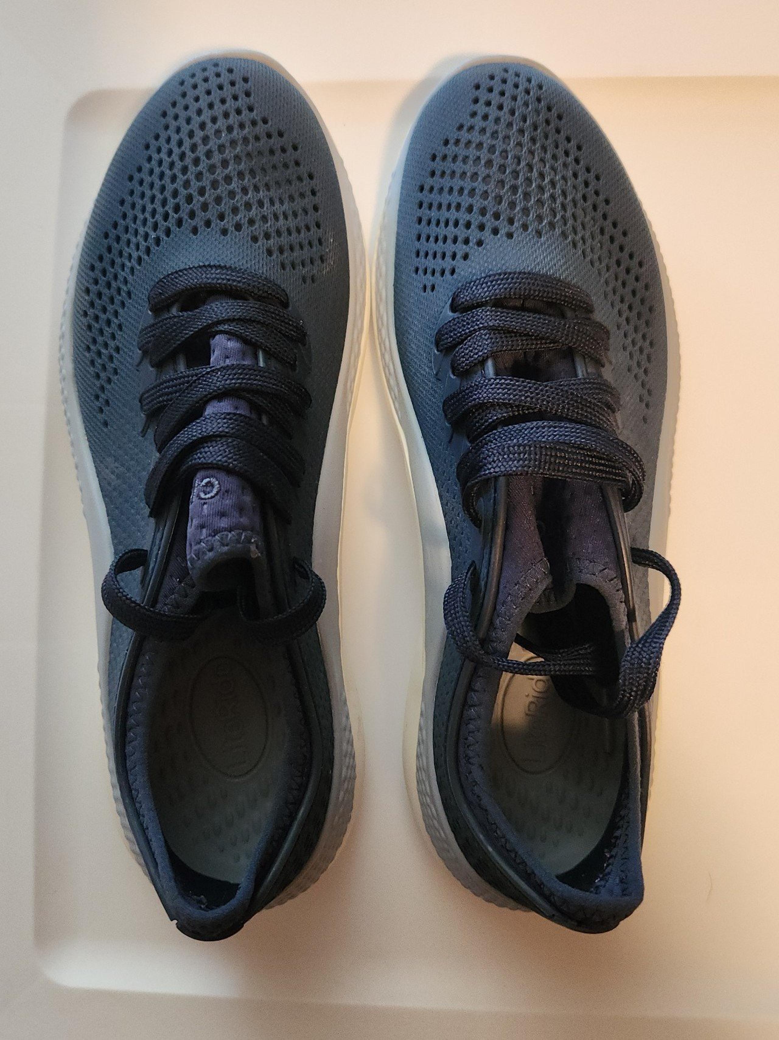 Crocs LiteRide™ 360 Pacer women's size 8, navy blue
