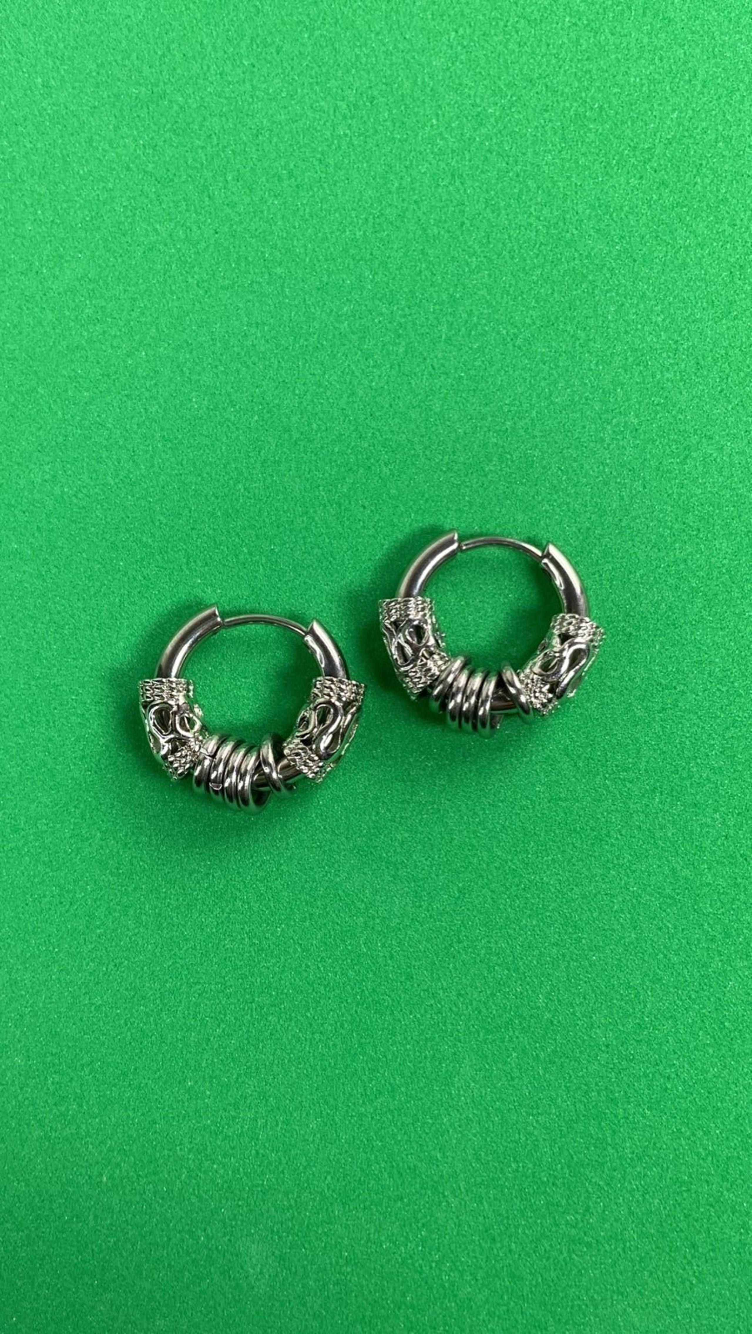 Small Hoop Earrings for Men Women,Streetwear Unisex Earrings