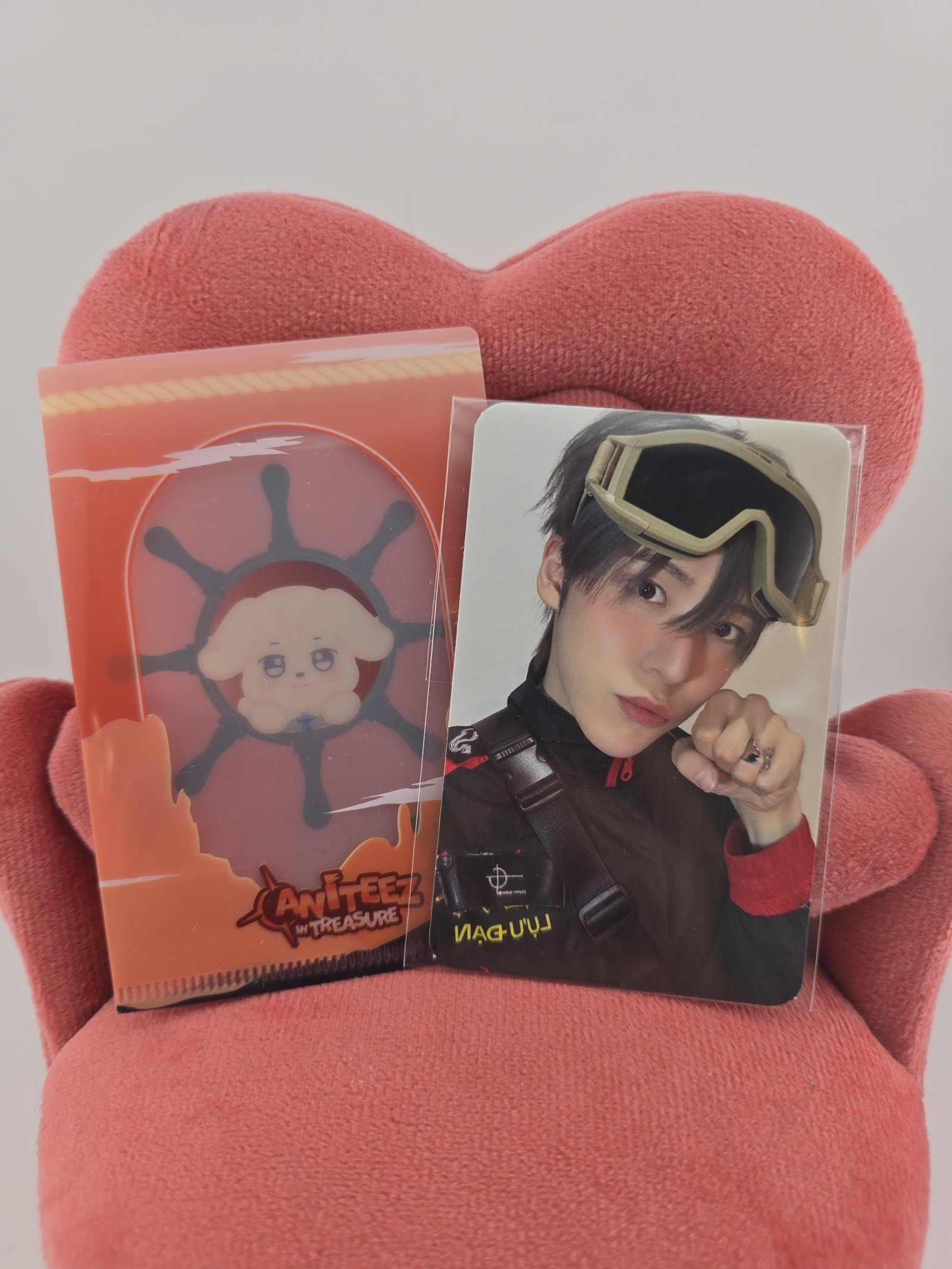 ATEEZ OFFICIAL ANITEEZ IN TREASURE STAMP MISSION PHOTOCARD YUNHO