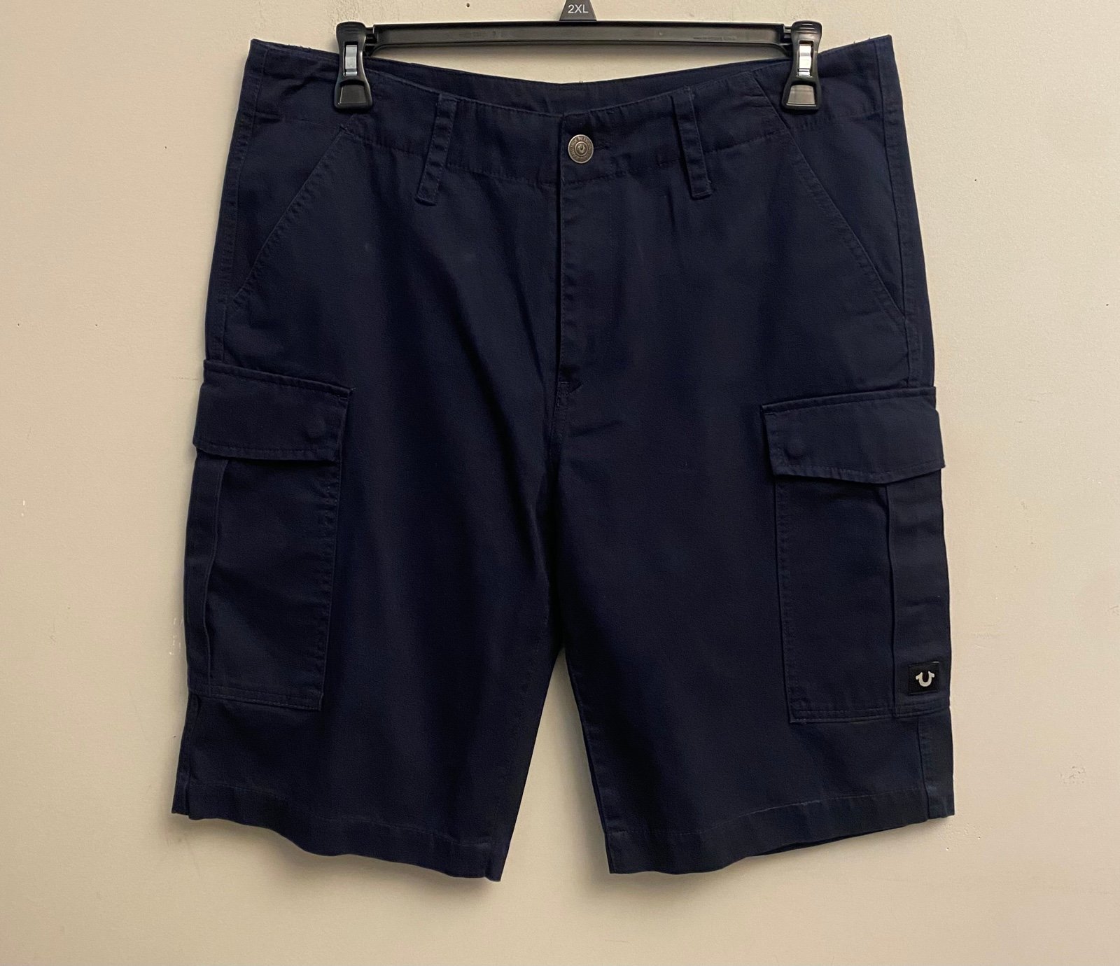 True Religion Men's Cargo Shorts Size 34 Navy Blue Utility Cargo Twill.