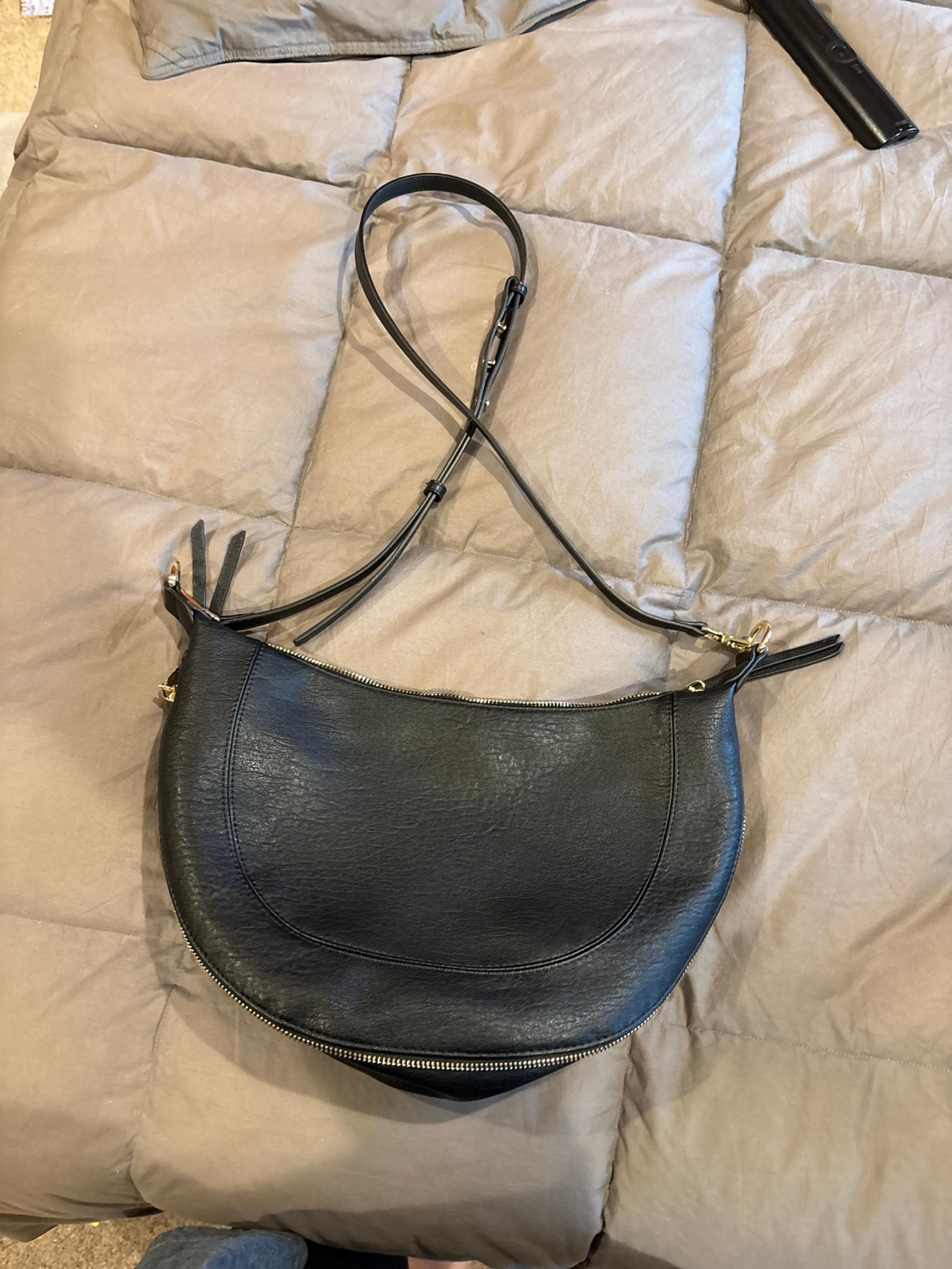 Antik Kraft Black Crossbody Bag