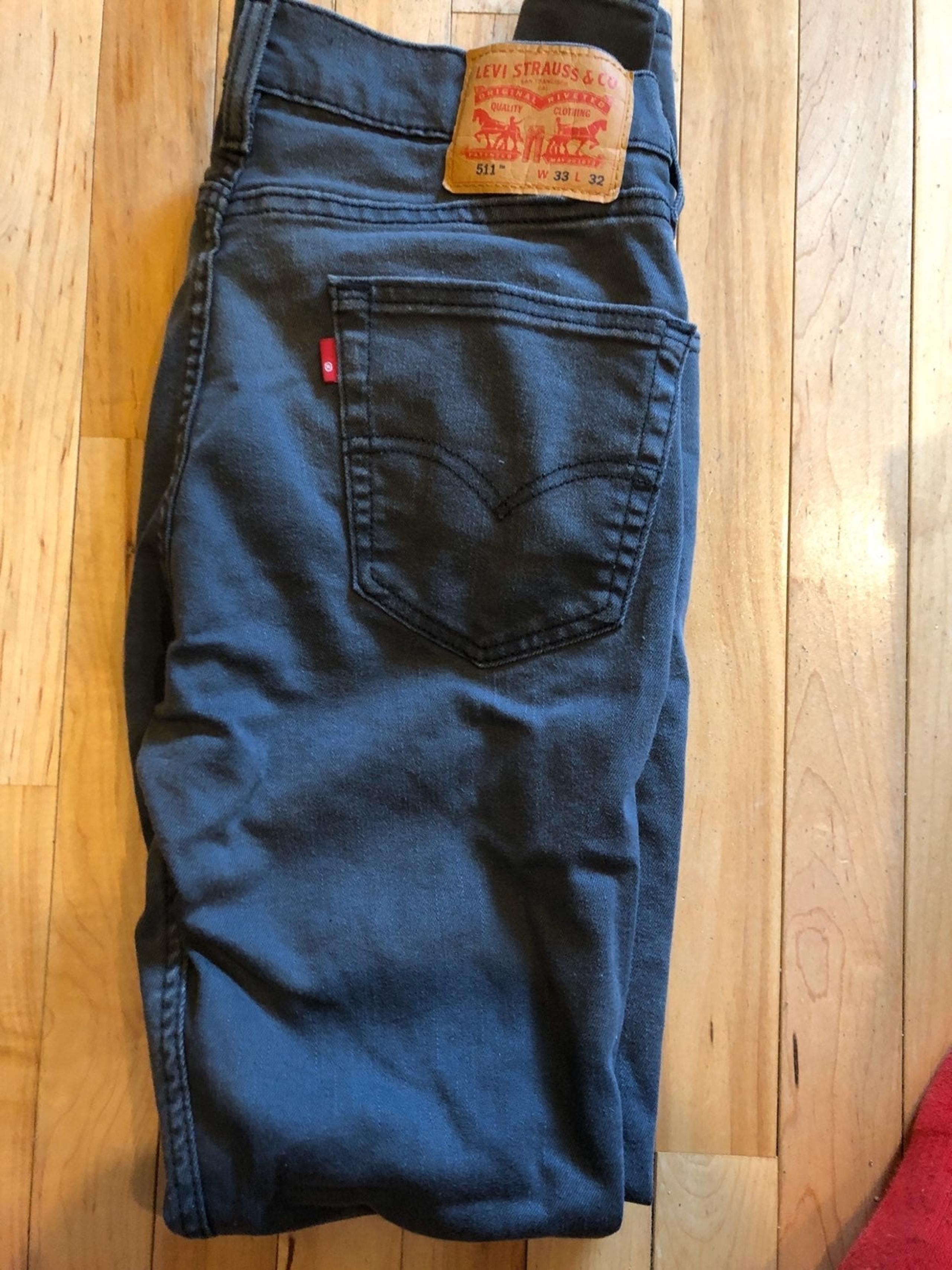 Mens Gray Levi Slim Fit Jeans sz 33/32