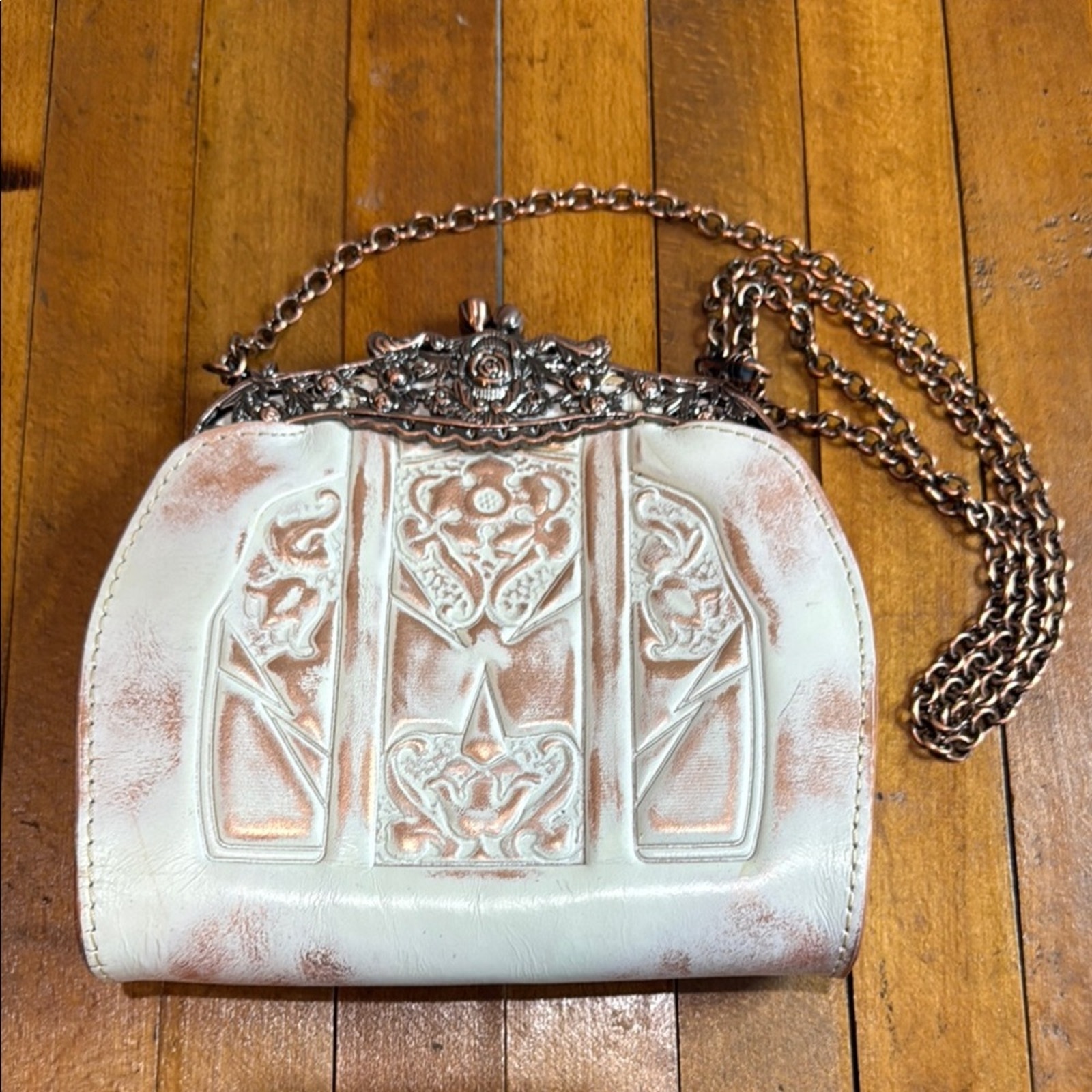 Patricia Nash Ivory Rosario Leather and Chain Tooled Purse 7.5x7.5x1