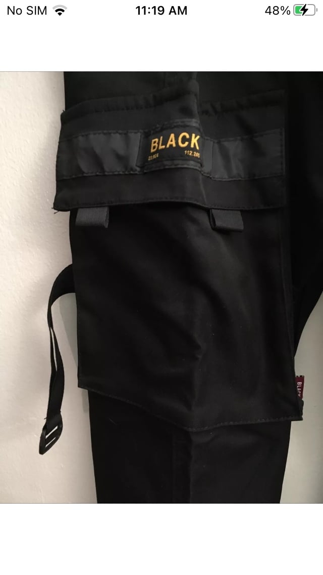 Men’s BT Black Cargo Streetwear Cargo Tapered Pants Size 40 Black Drawstring - detail