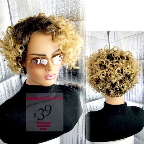 Wowfactor celebrity sidepart curly wig