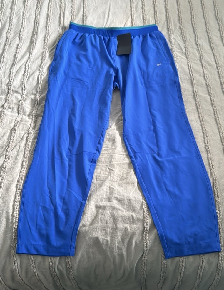 NWT Fabletics The Fundamental Pant Men’s Joggers Size L