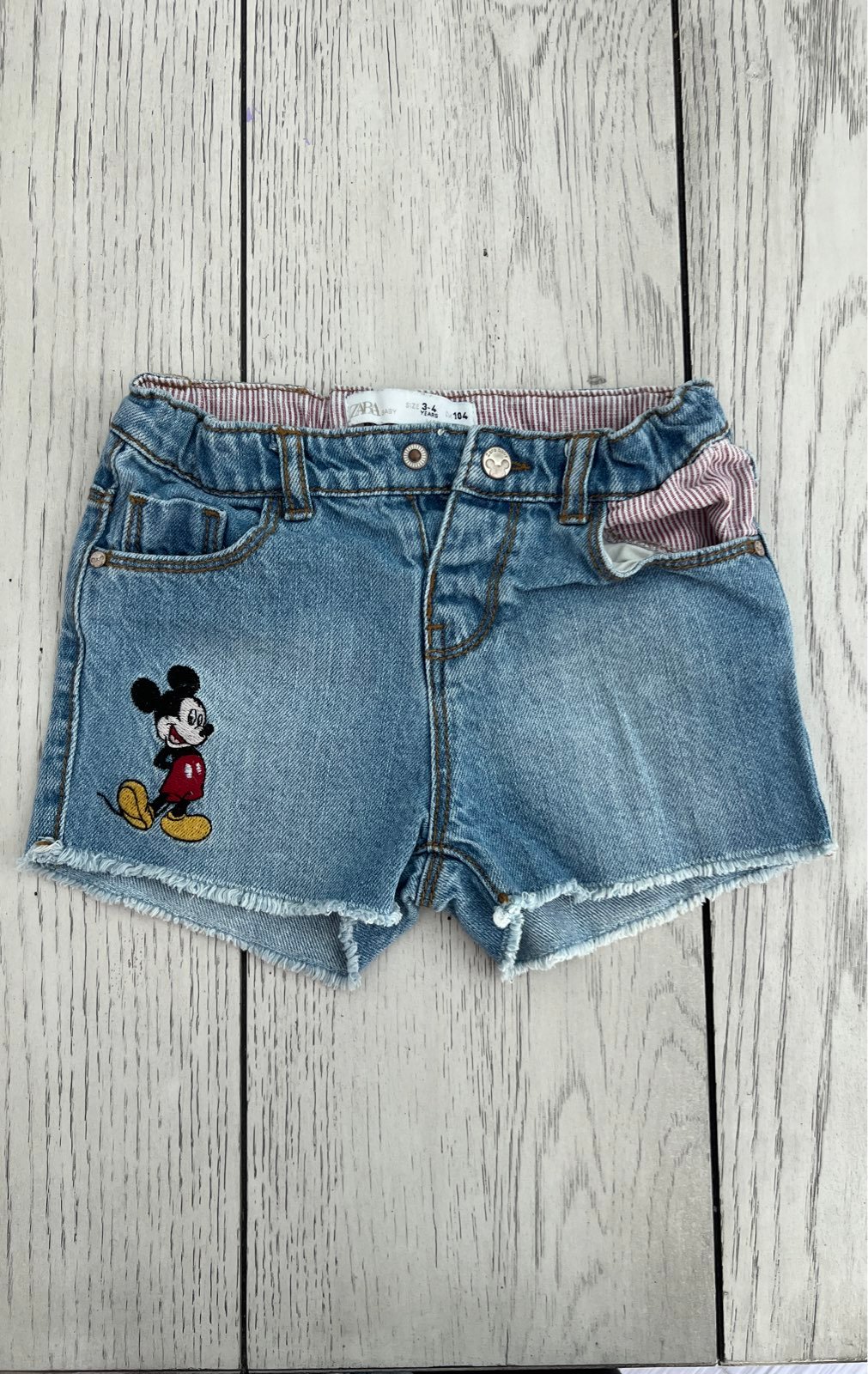 Zara Mickey denim shorts rare hard to fine size 3/4