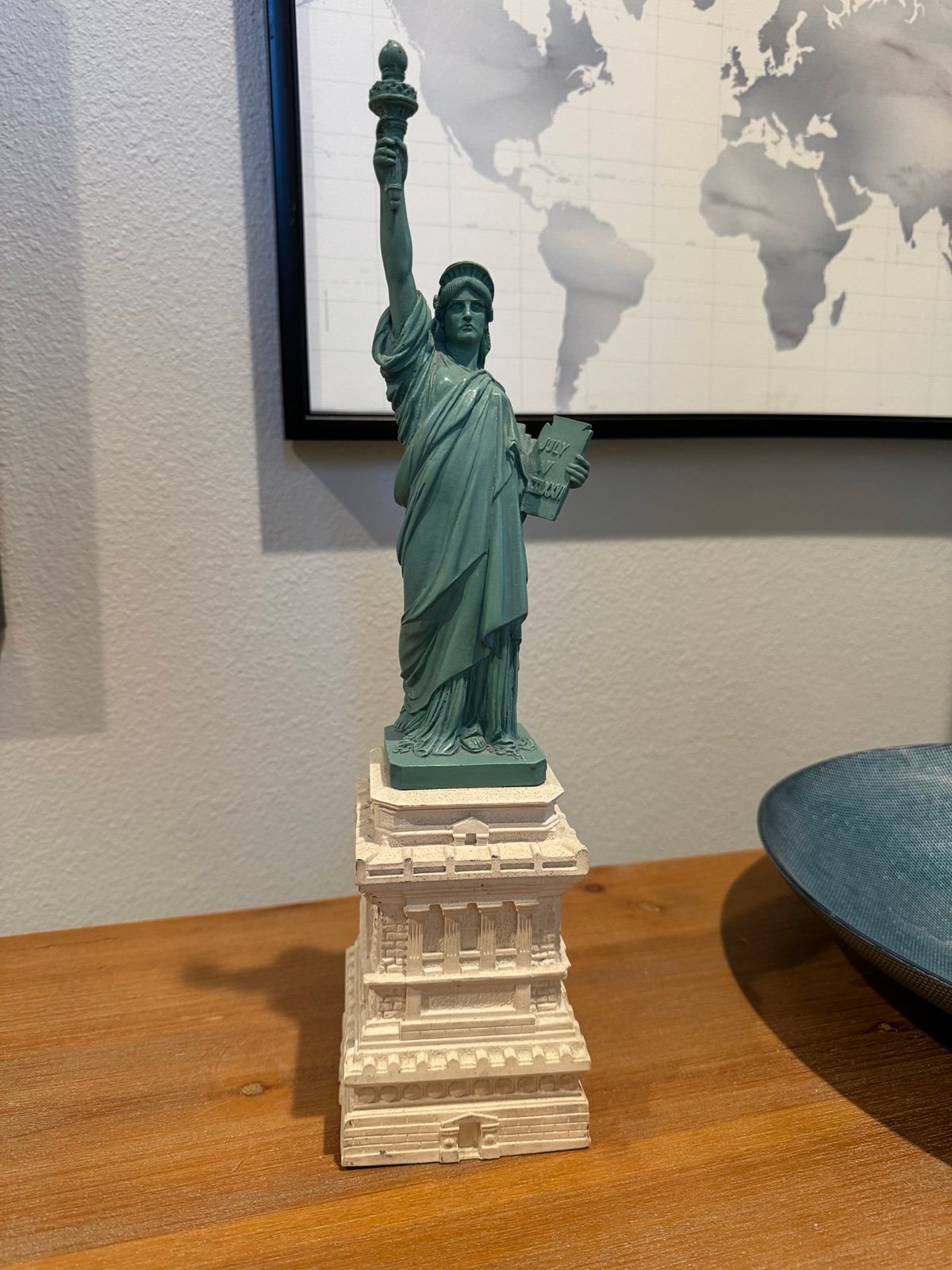 Vintage 1984 Numbered Statue of Liberty USA NY Collectible signed Wang Jida