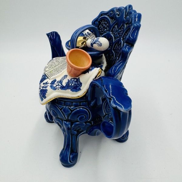 Vtg Cardew Blue Garden Real Old Willow Chair Teapot 1998 Porcelain - detail